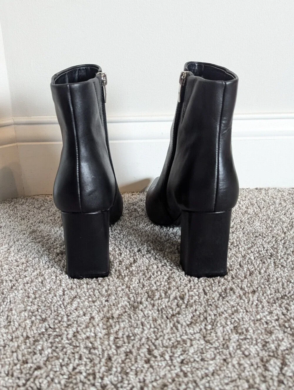 Marc Fisher Yanara Leather Pointed Toe Booties - Black sz 9